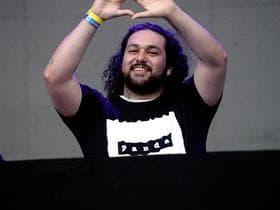 Find the Best Seats to Deorro