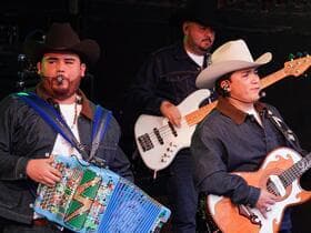Find the Best Seats to Hermanos Espinoza