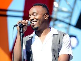 Find the Best Seats to Durand Jones & The Indications