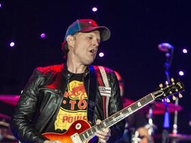 Find the Best Seats to Joe Bonamassa