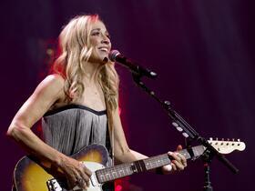 Find the Best Seats to Sheryl Crow