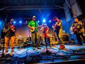Find the Best Seats to Trampled by Turtles